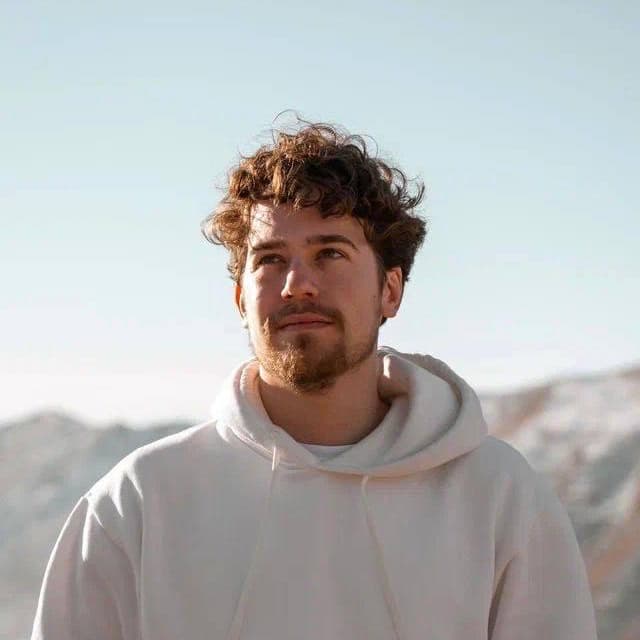 Артем Гайдовский